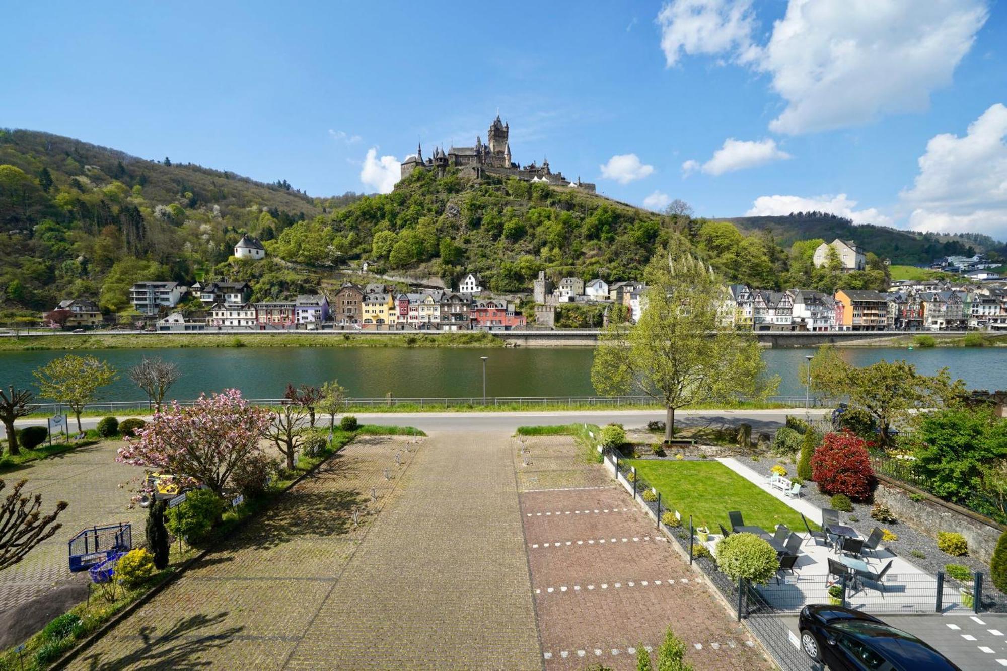 Apartments Haus Daniela Cochem Exterior foto