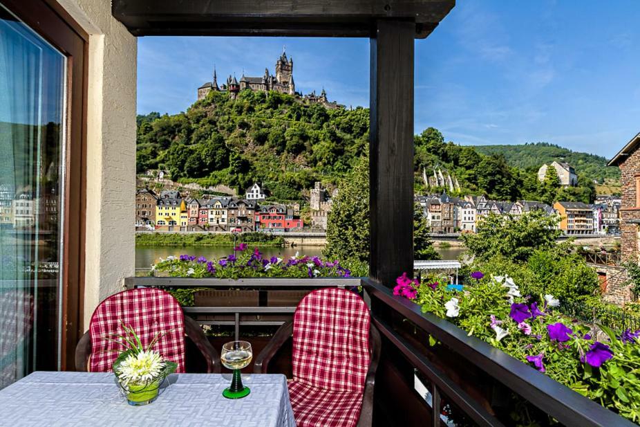 Apartments Haus Daniela Cochem Exterior foto
